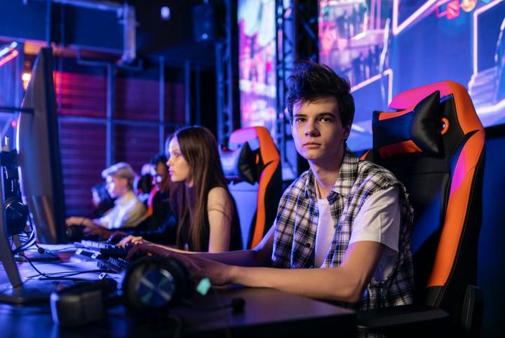 help F8bet